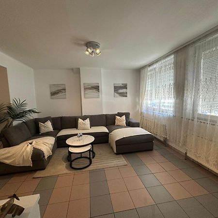 La Belle Etoile De Bruxelles Apartment Luaran gambar